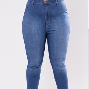 Fashion Nova high waist Classic style Jeans